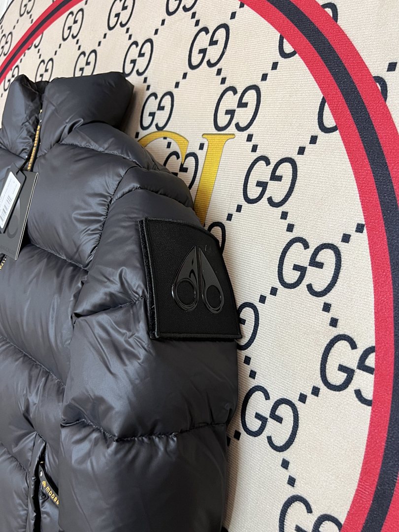 Moose Knuckles Black Glossy Stand-Collar Puffer Jacket