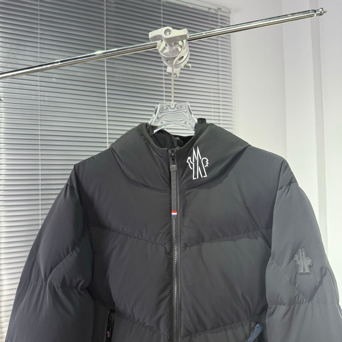 Moncler Black Graphic-Detail Quilted Hooded Puffer Jacket