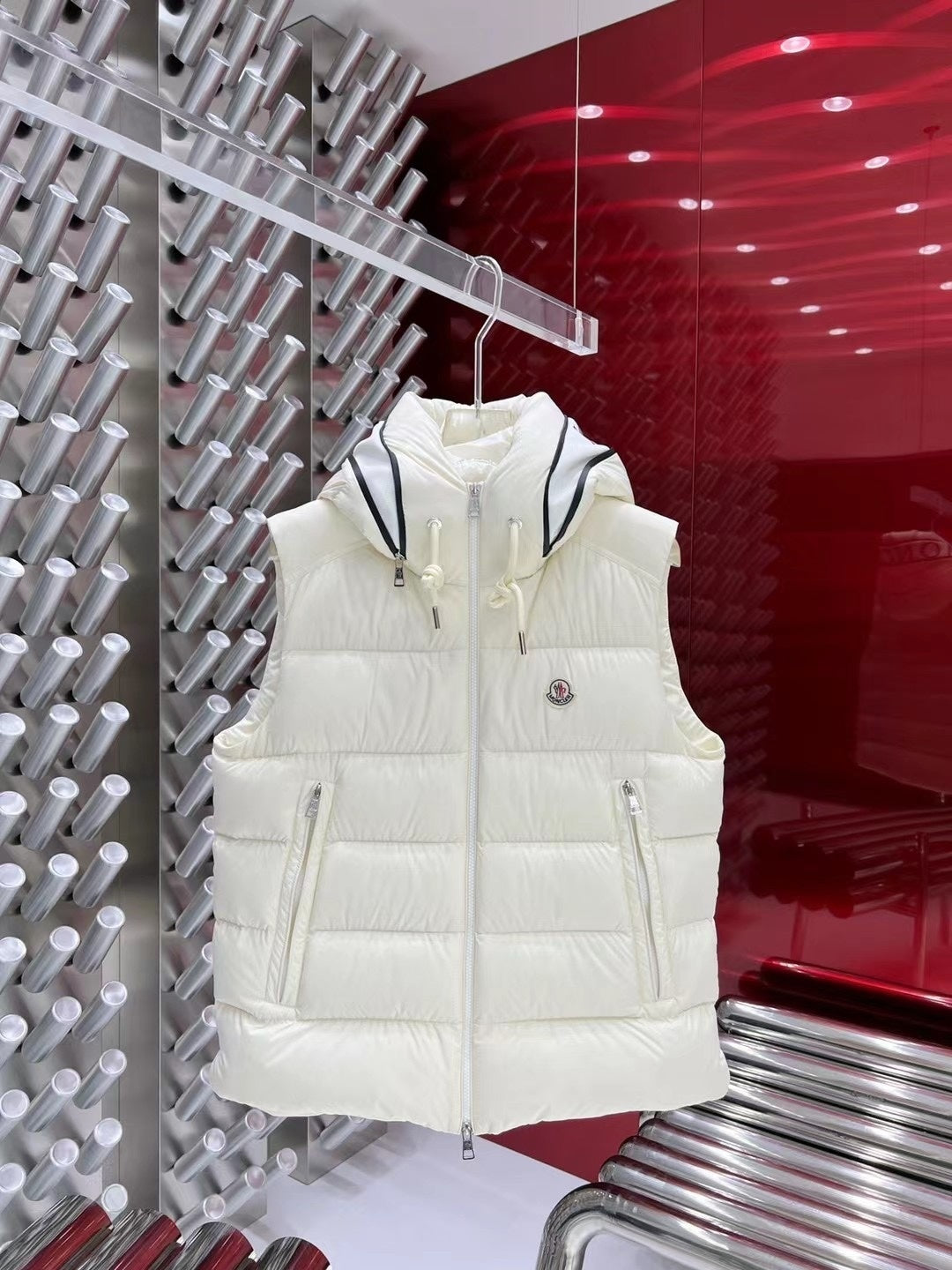 Moncler White Quilted Logo-Trim Hooded Puffer Vest