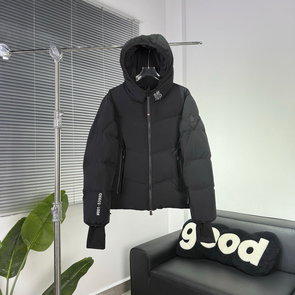 Moncler Black Graphic-Detail Quilted Hooded Puffer Jacket