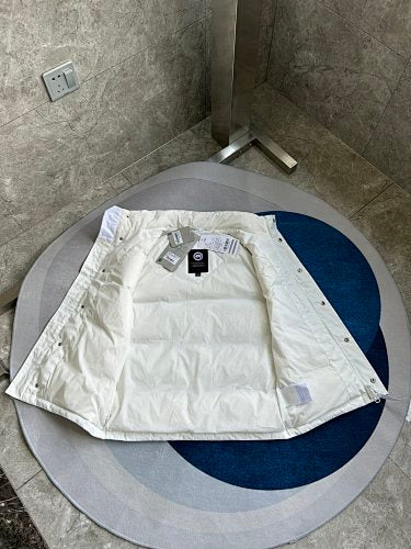 Canada Goose White Quilted Logo-Pocket Puffer Vest