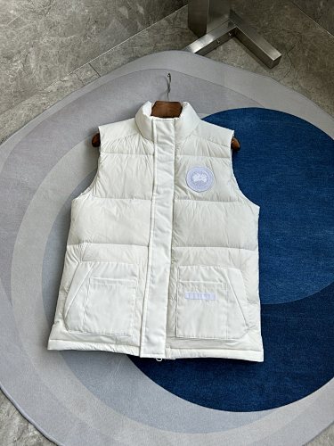 Canada Goose White Quilted Logo-Pocket Puffer Vest
