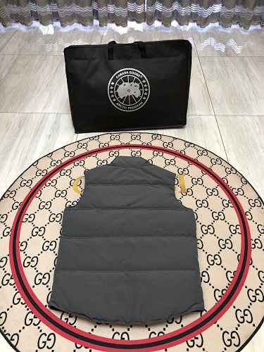Canada Goose Charcoal Grey Quilted Logo-Patch Puffer Vest